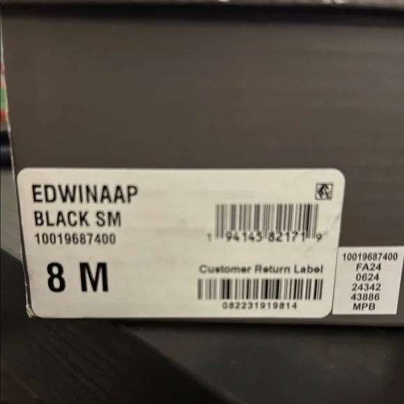 Style & Co
Women's Edwinaa Gore Booties BRAND NEW IN BOX‼️ Size 8M Color Black - Picture 16 of 16